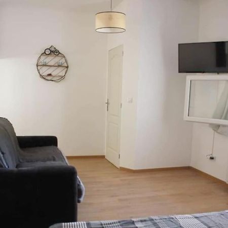 Au Coeur De Saint Chamas Apartment Luaran gambar